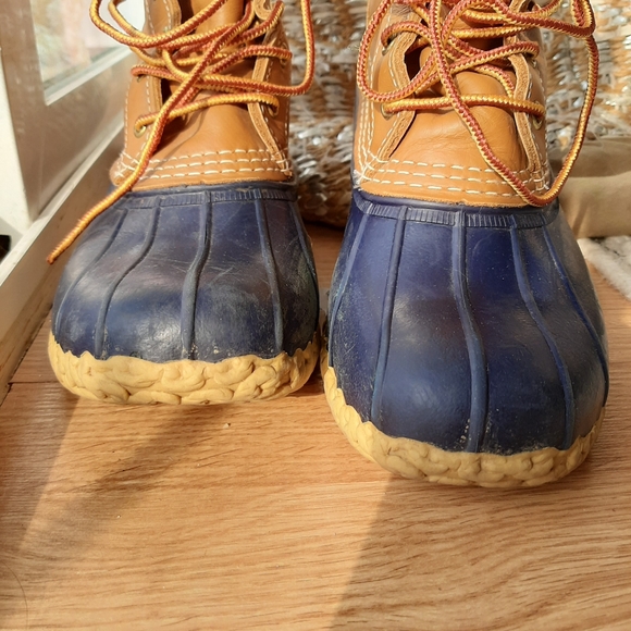 Bean Boots by L L Bean Size 8M | Leather Upper | Navy Rubber | Duck Boot - Picture 12 of 13